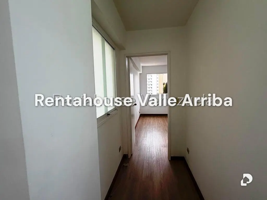 Apartamento en Los Palos Grandes, Caracas – 23