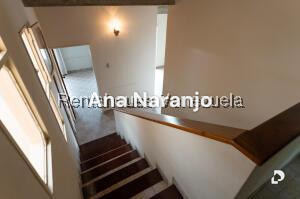 Casa en Alto Prado, Caracas – 23