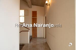 Casa en Alto Prado, Caracas – 17