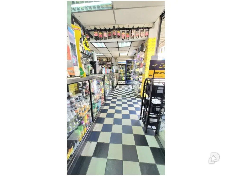 Local comercial en Los Teques, Altos Mirandinos – 4