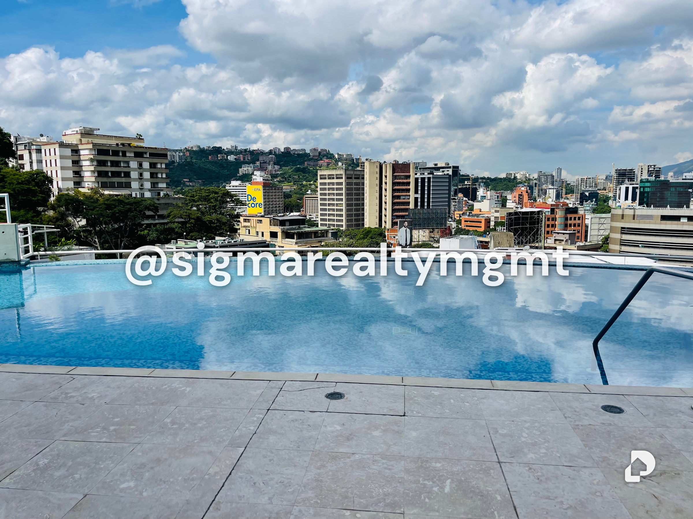 Apartment in Las Mercedes, Caracas – 3