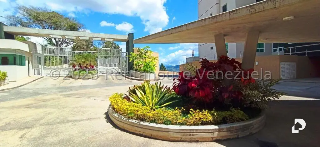 Apartamento en La Lagunita Country Club, Caracas – 2