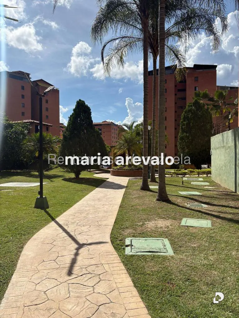 Apartamento en Colinas de La Tahona, Caracas – 2