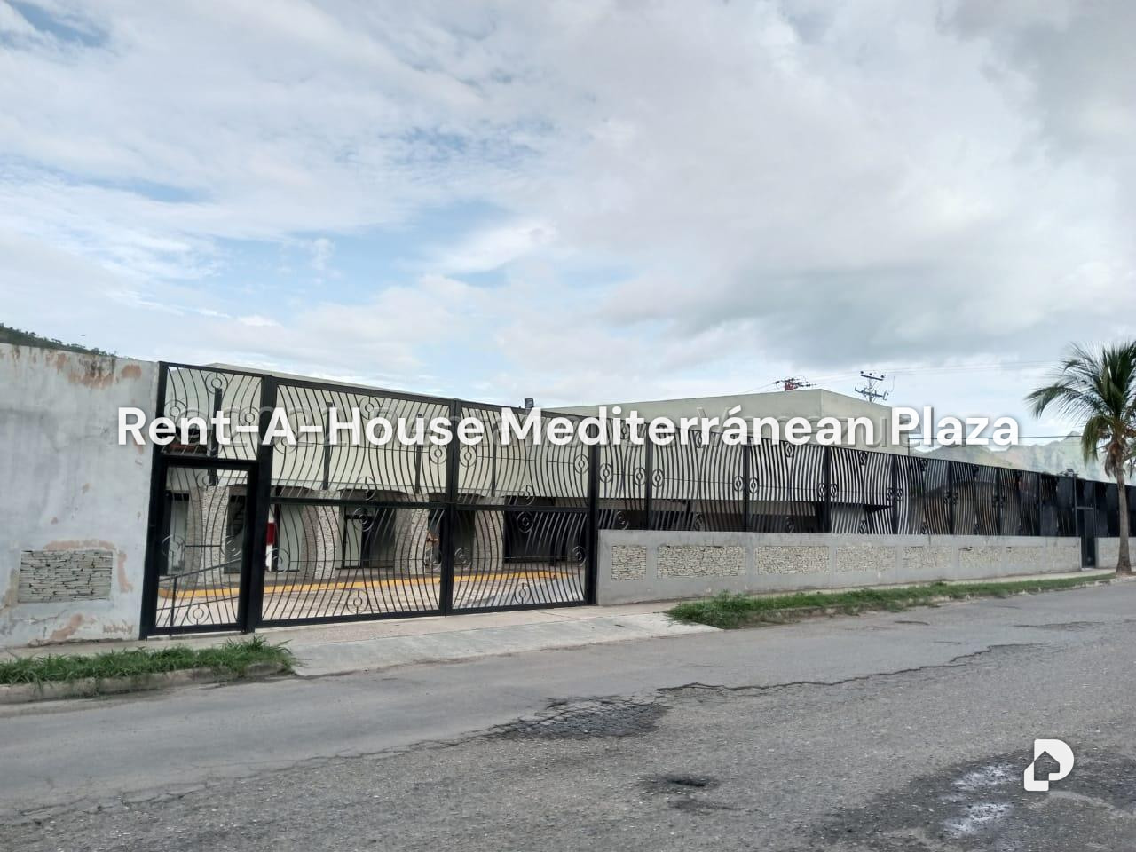 Local comercial en La Cumaca, San Diego – 1