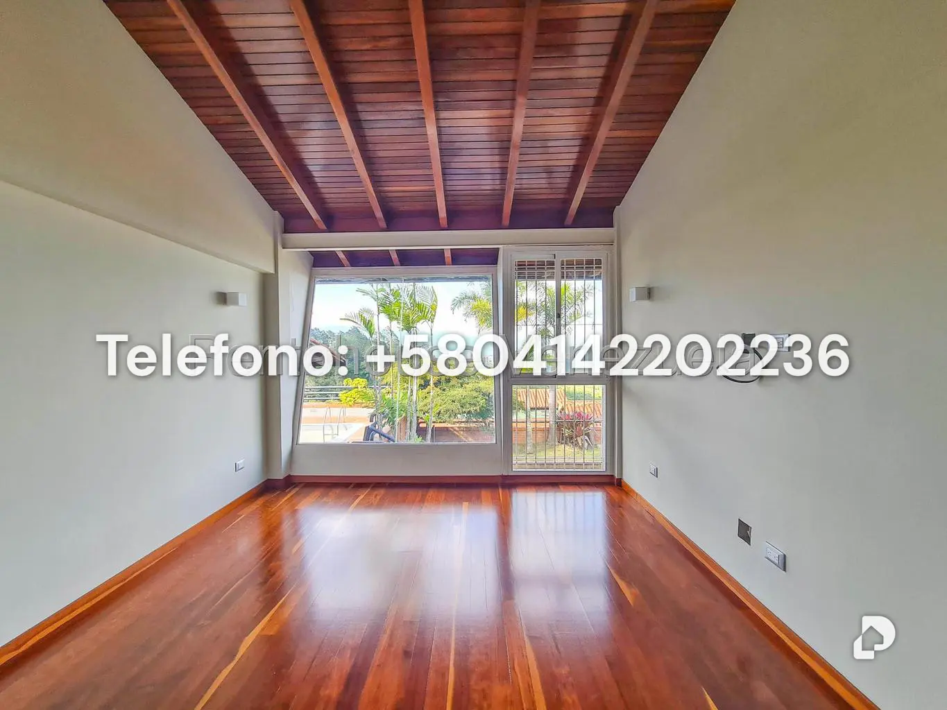 House in Alto Hatillo, Caracas – 36