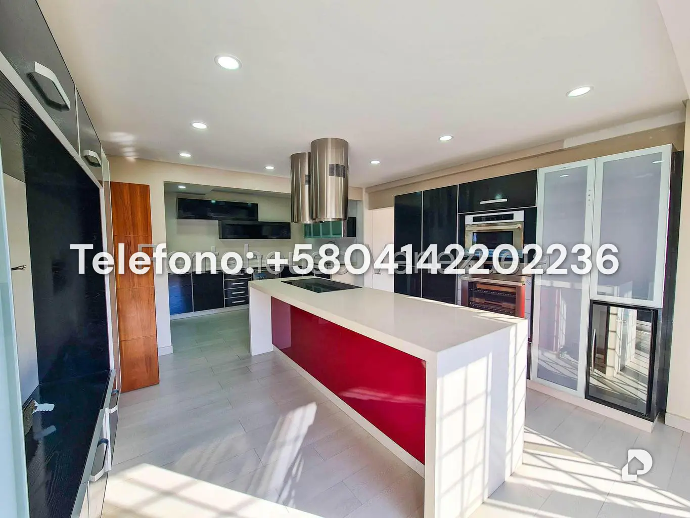 House in Alto Hatillo, Caracas – 12