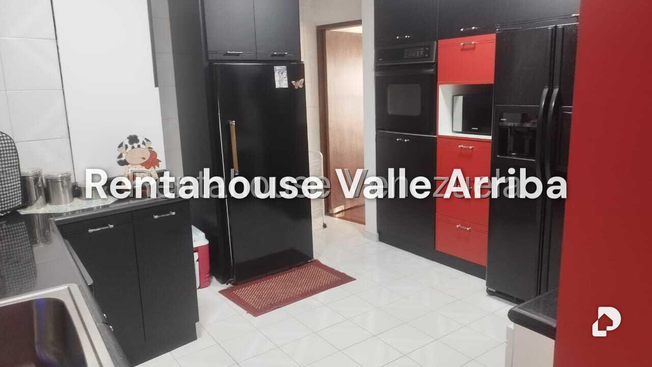 Apartamento en Lomas de Las Mercedes, Caracas – 20