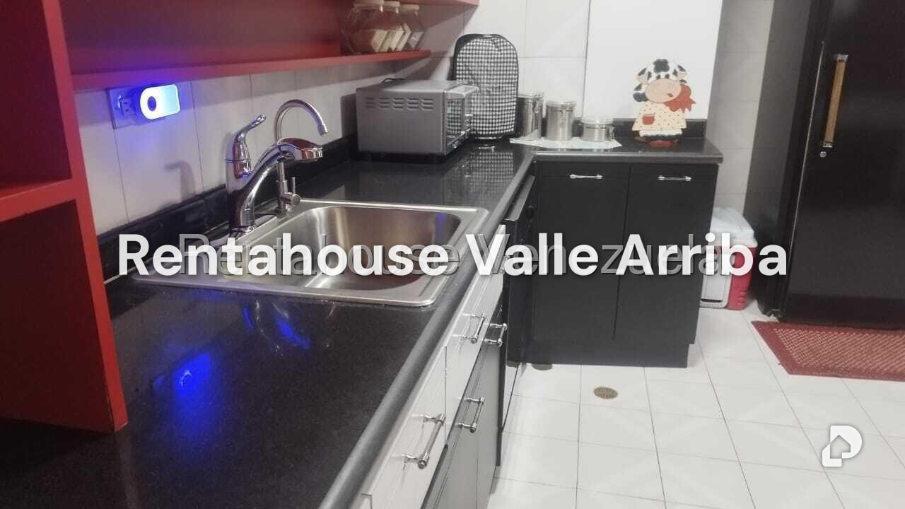 Apartamento en Lomas de Las Mercedes, Caracas – 23