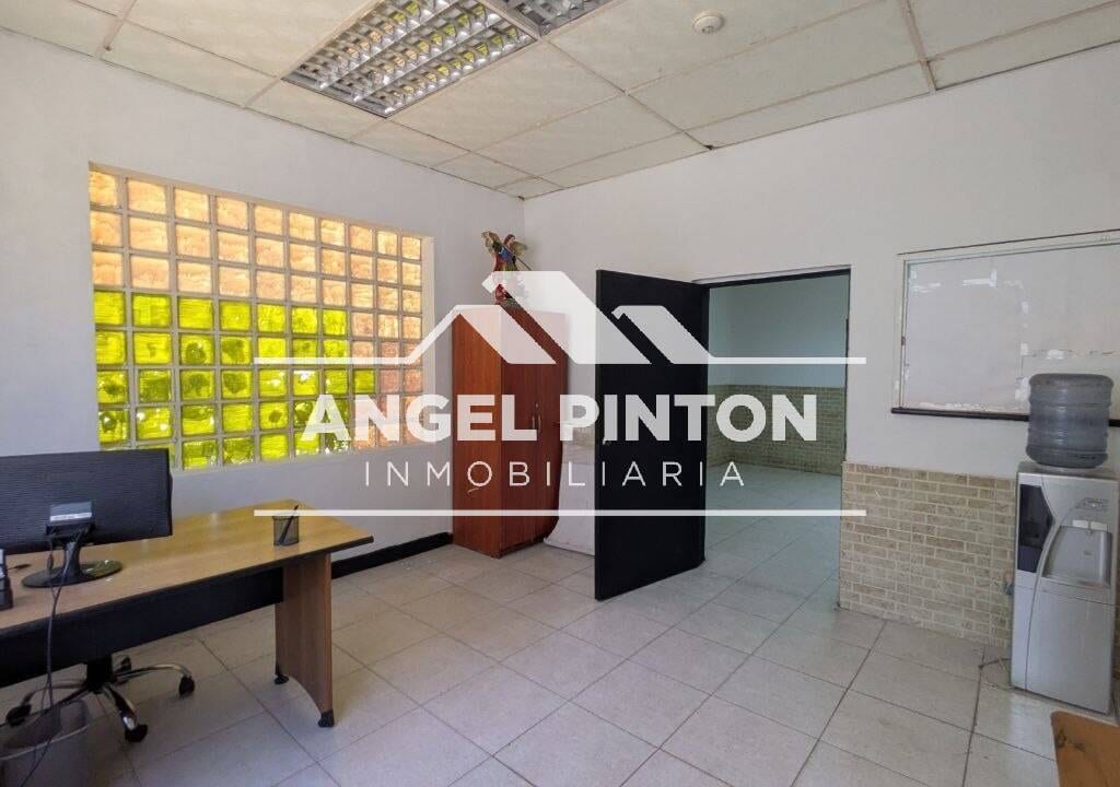 Local comercial en Santa Rita, Maracaibo - 1