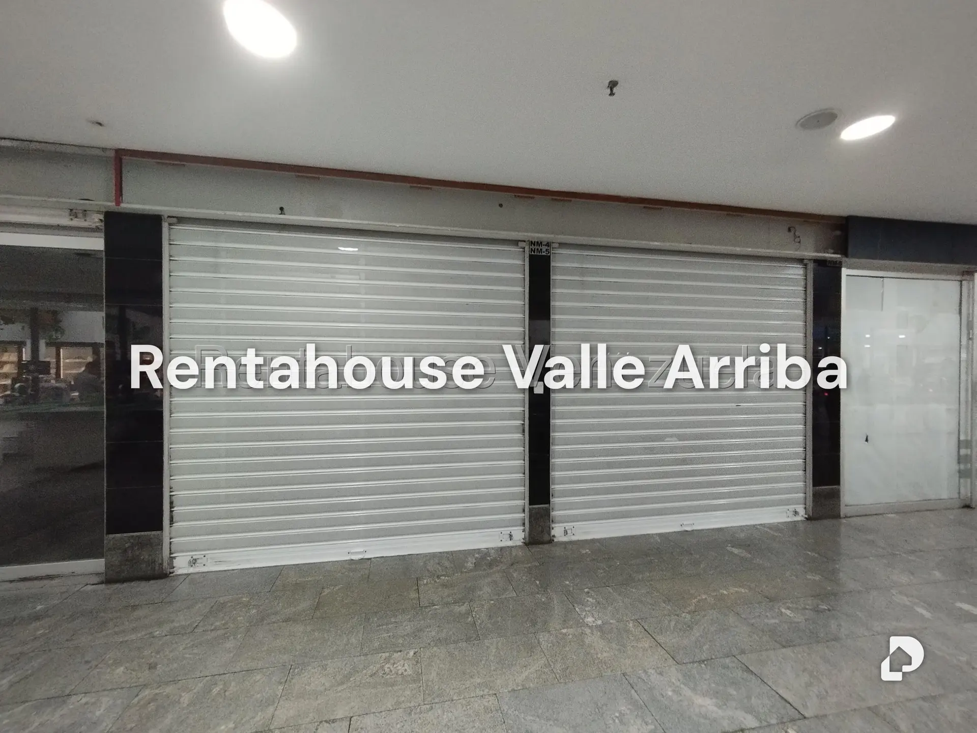 Local comercial en Colinas de Valle Arriba, Caracas