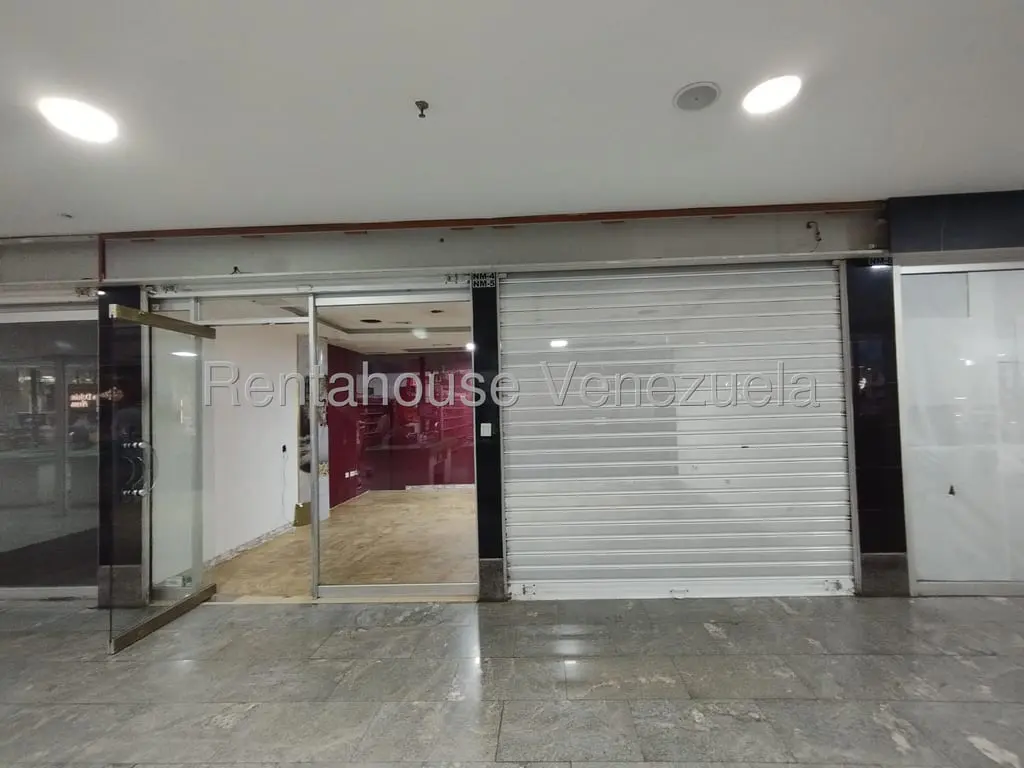 Local comercial en Colinas de Valle Arriba, Caracas - 1