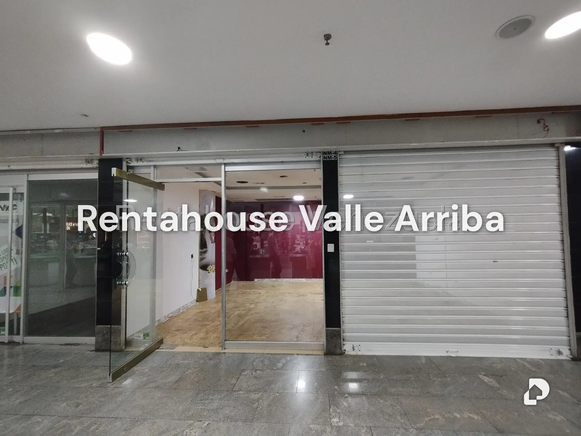 Local comercial en Colinas de Valle Arriba, Caracas
