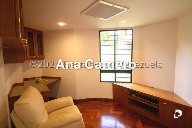 Apartamento en Colinas de Valle Arriba, Caracas