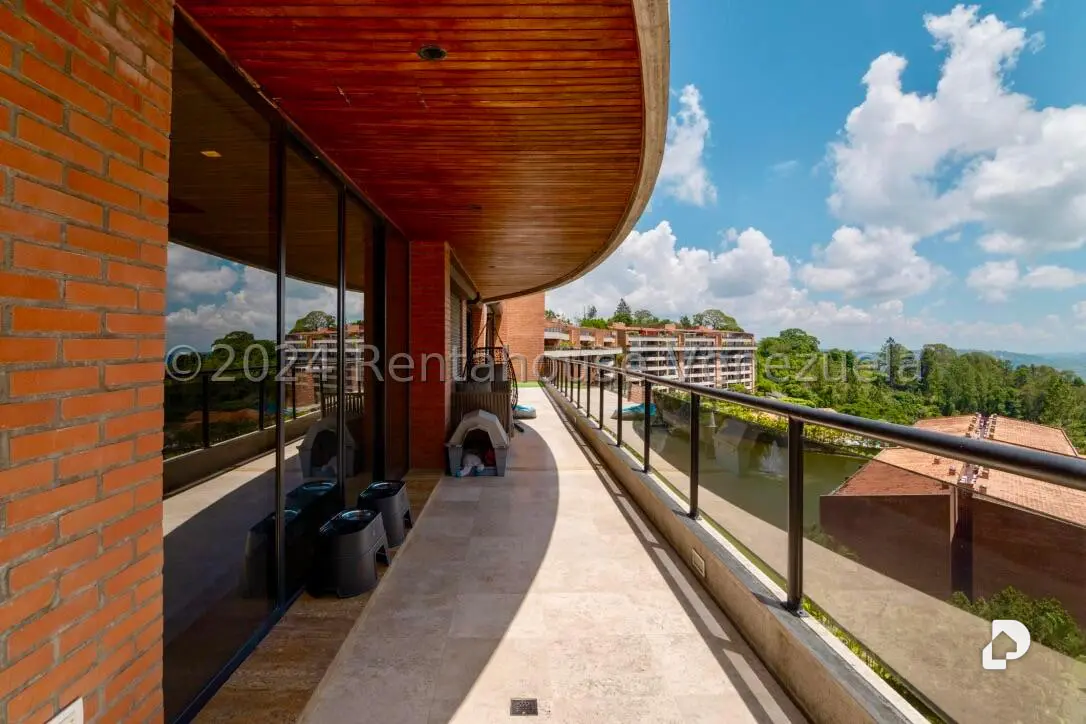 Penthouse in La Lagunita Country Club, Caracas – 20