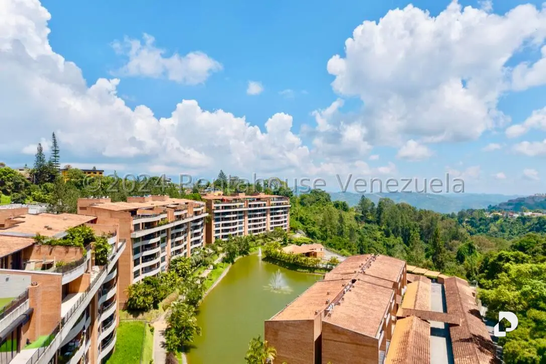 Penthouse in La Lagunita Country Club, Caracas – 52