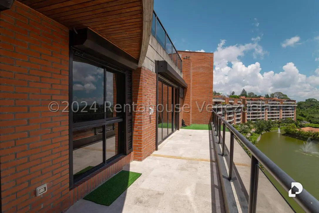 Penthouse in La Lagunita Country Club, Caracas – 15