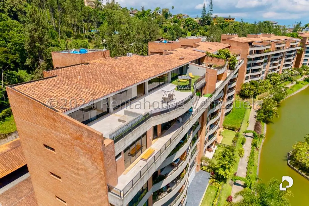 Penthouse in La Lagunita Country Club, Caracas – 2