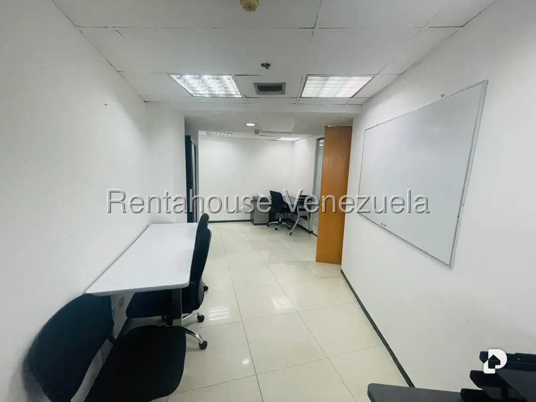 Oficina en El Rosal, Caracas – 9