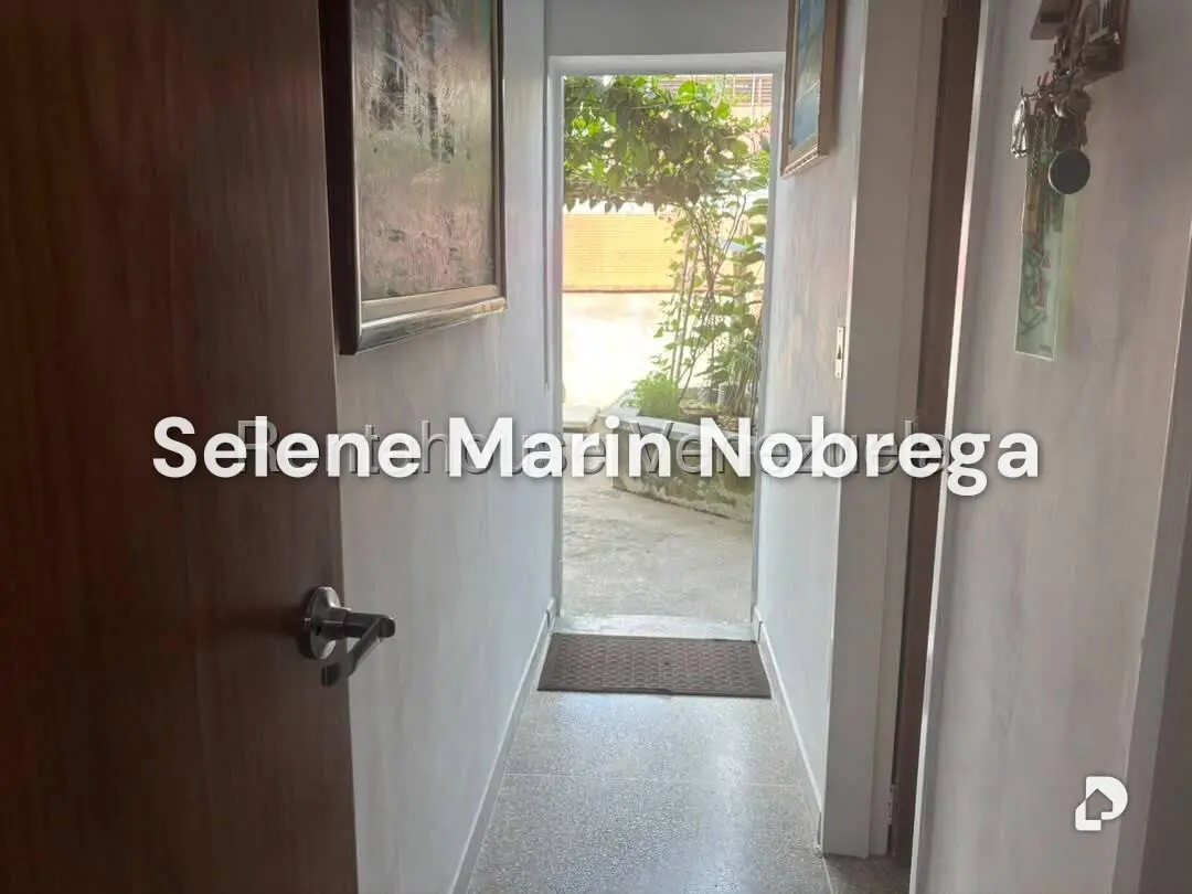 House in La Boyera, Caracas – 2