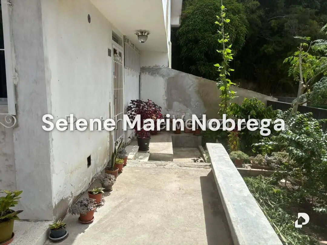 House in La Boyera, Caracas – 17
