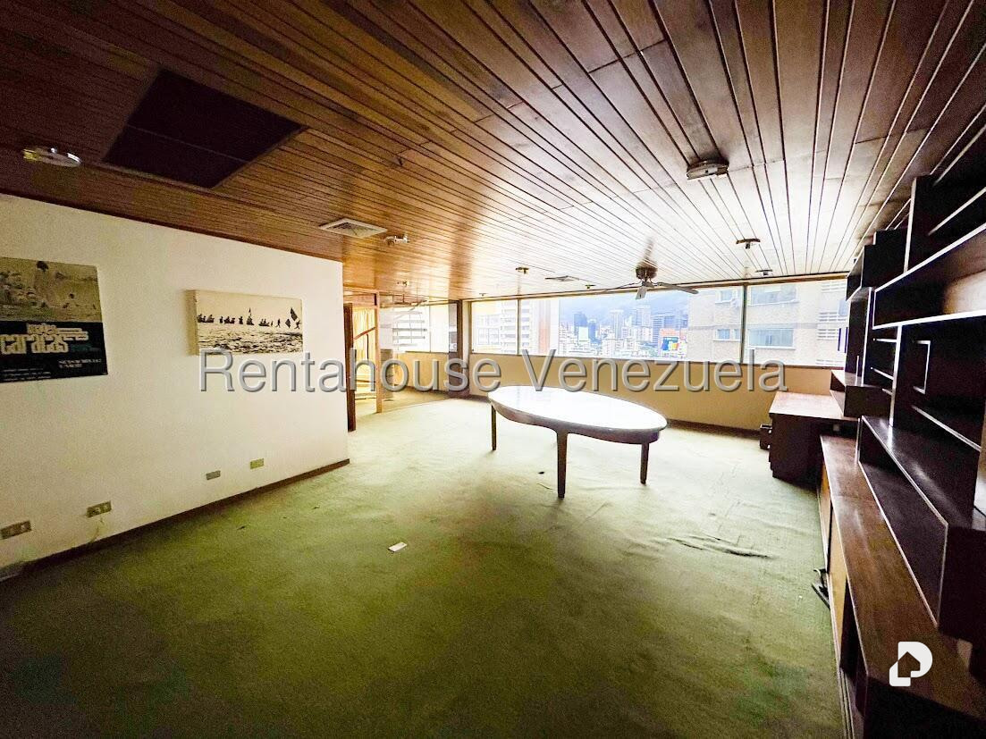 Office in Colinas de Bello Monte, Caracas – 26