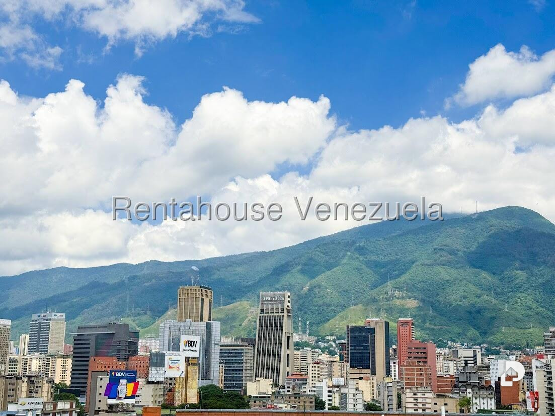 Office in Colinas de Bello Monte, Caracas – 27
