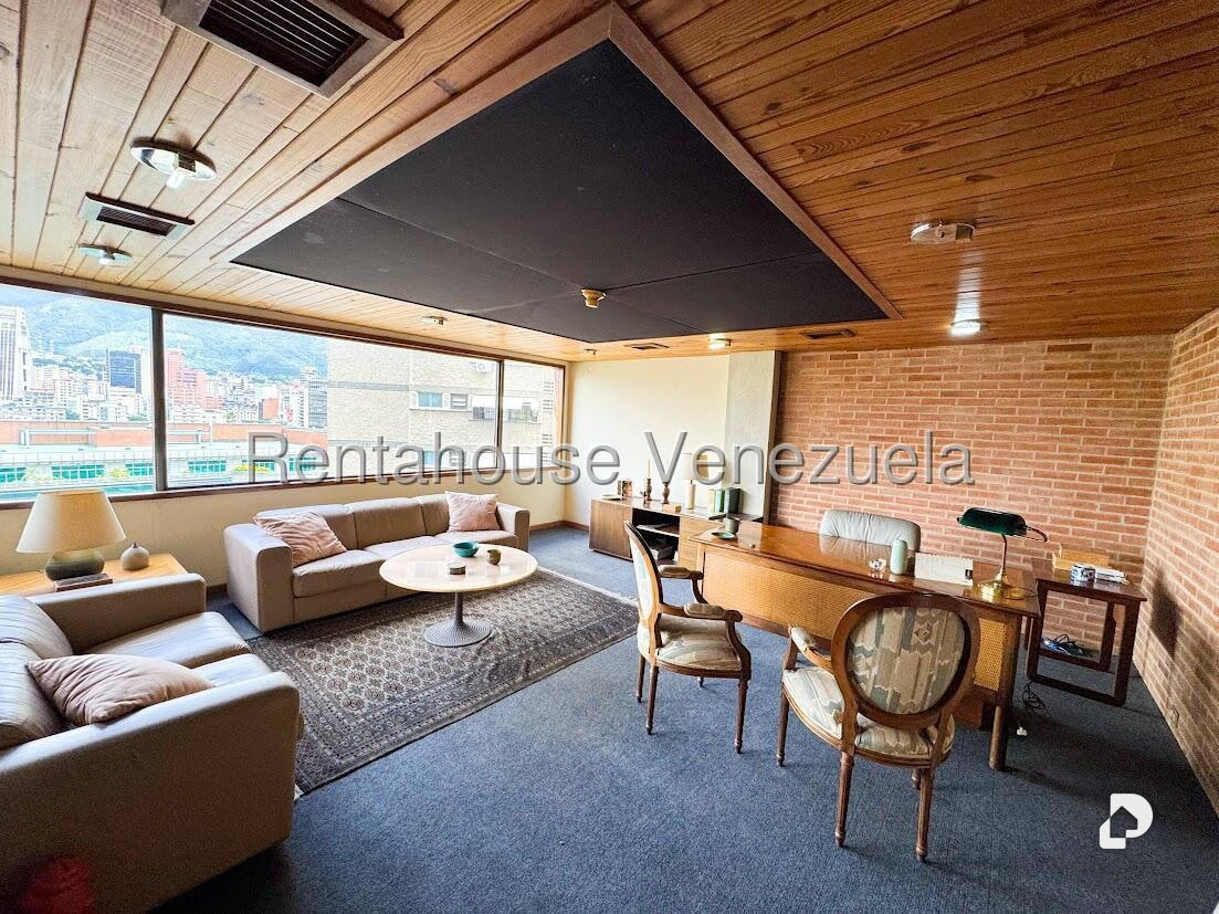 Office in Colinas de Bello Monte, Caracas – 21
