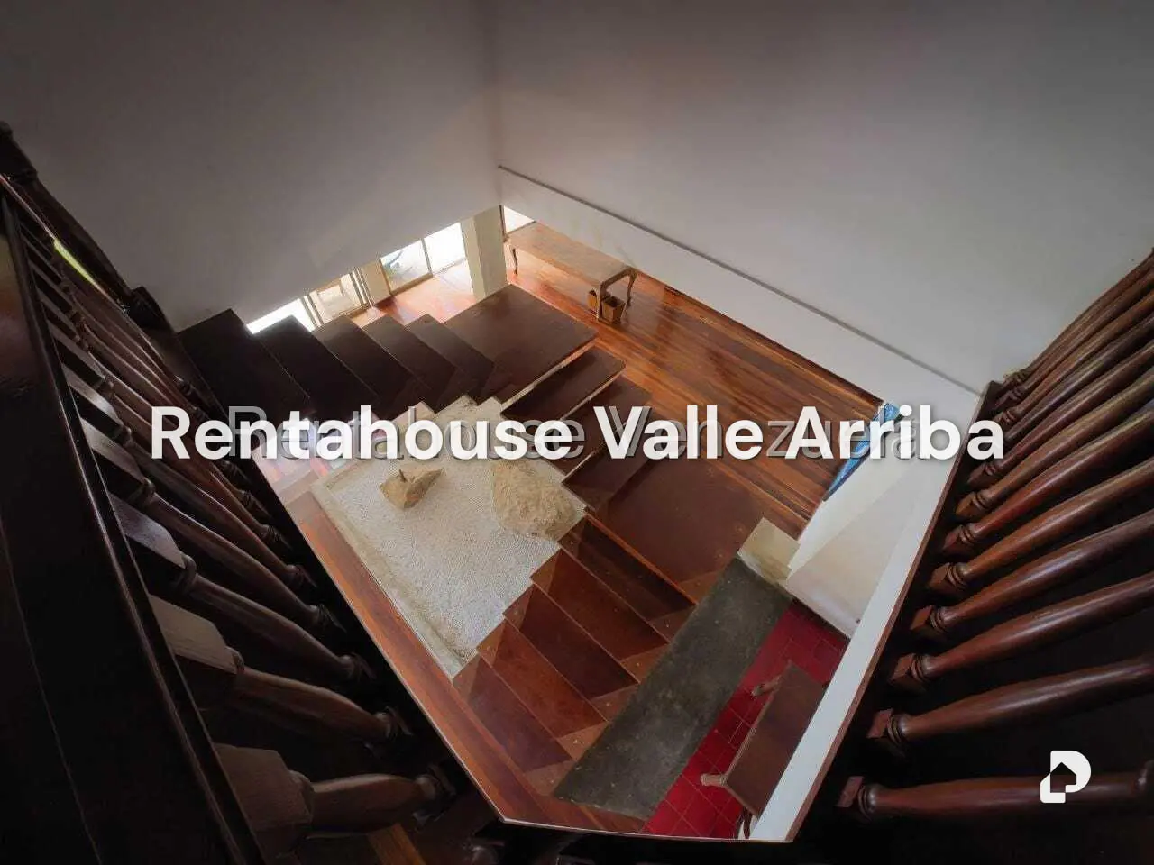 Casa en Oripoto, Caracas – 25