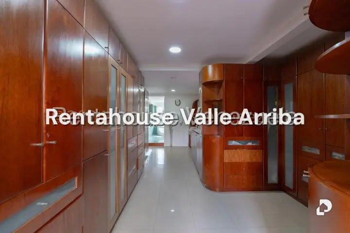 Apartamento en Las Esmeraldas, Caracas – 30