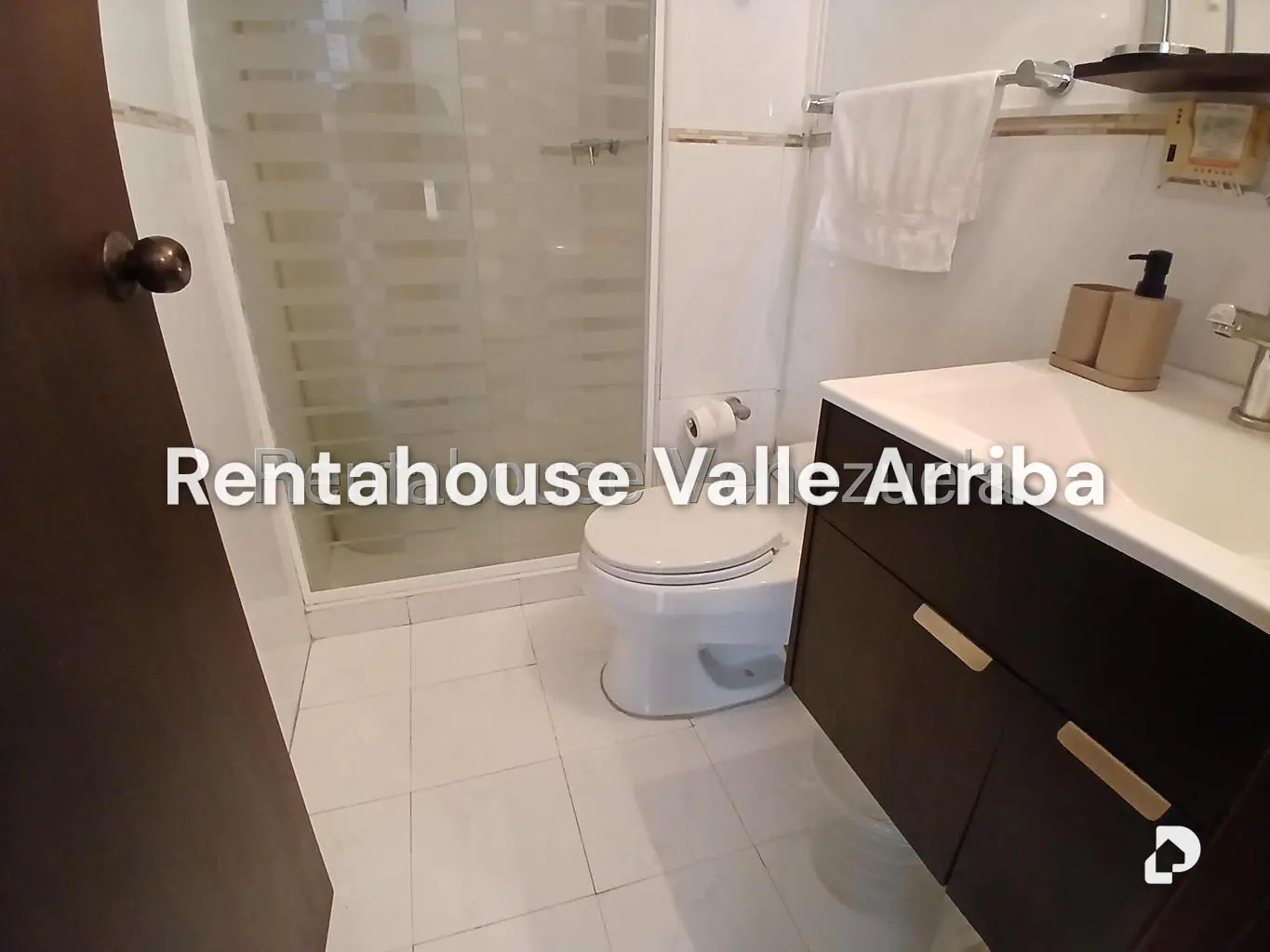 Apartamento en Los Naranjos Humboldt, Caracas – 13
