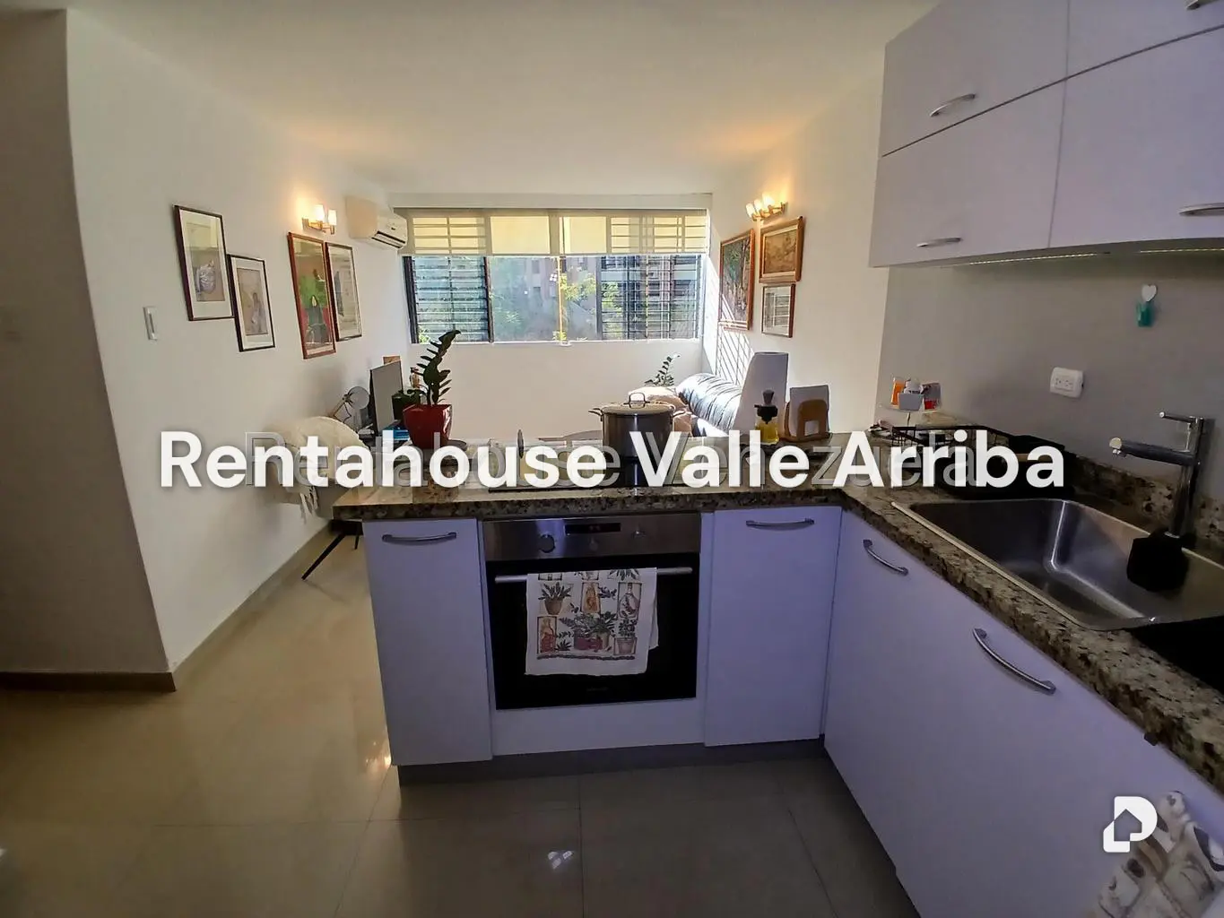 Apartamento en Los Naranjos Humboldt, Caracas – 11
