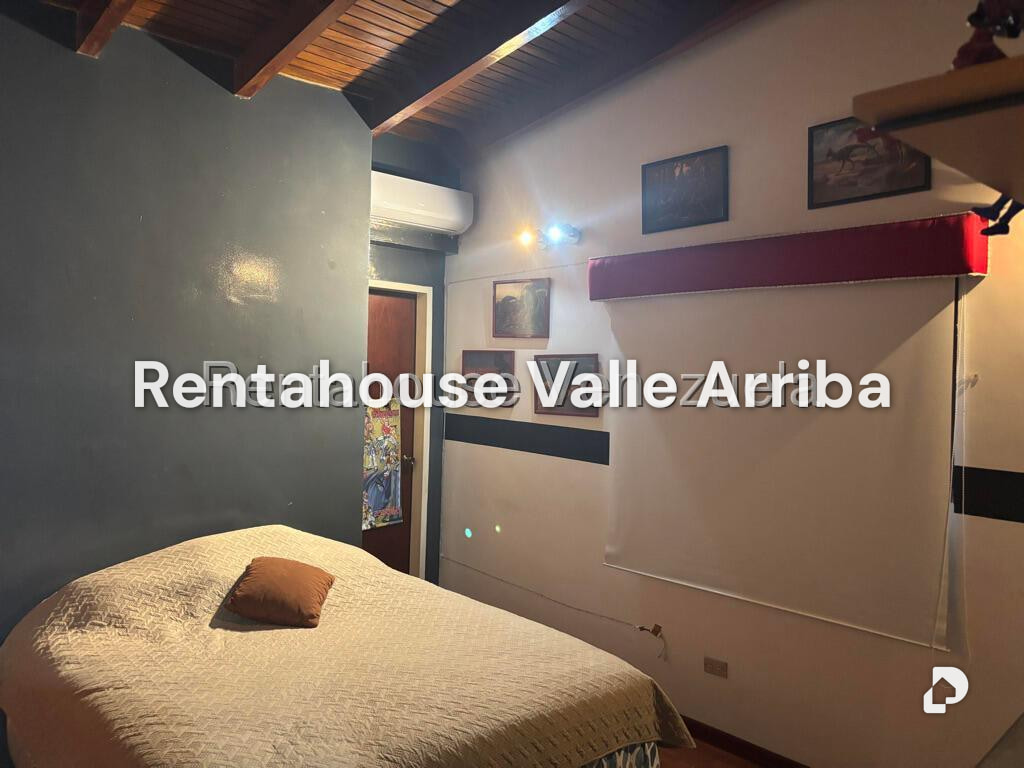 Casa en Alto Prado, Caracas – 23