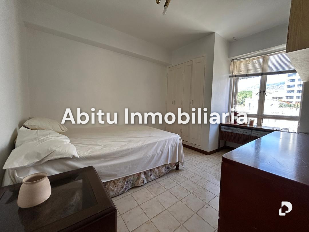 Apartamento en San Bernardino, Caracas – 12