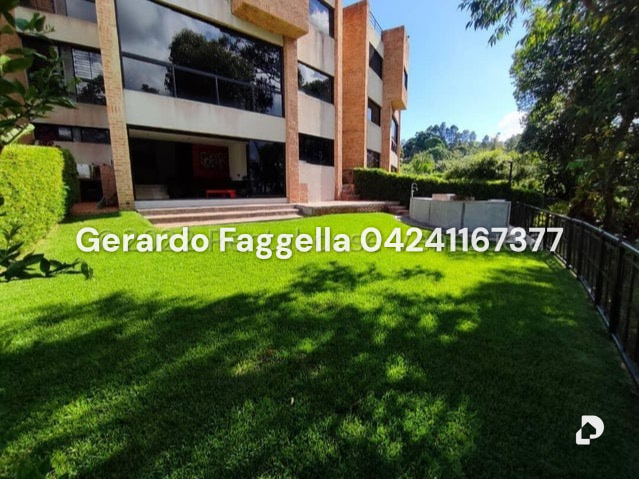 Townhouse en Los Guayabitos, Caracas – 24