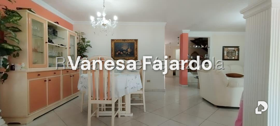 Casa en La Arboleda, San Antonio de Los Altos – 13