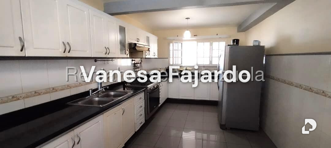 Casa en La Arboleda, San Antonio de Los Altos – 15