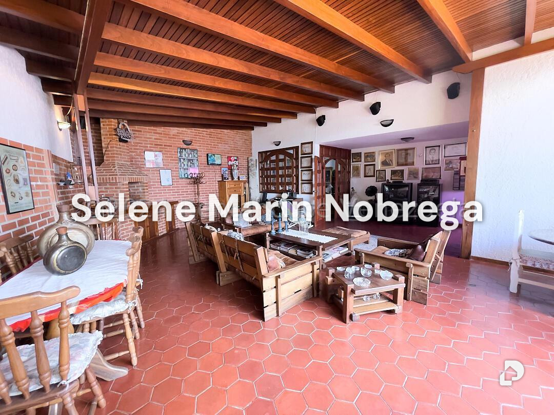 Casa en Alto Prado, Caracas – 12