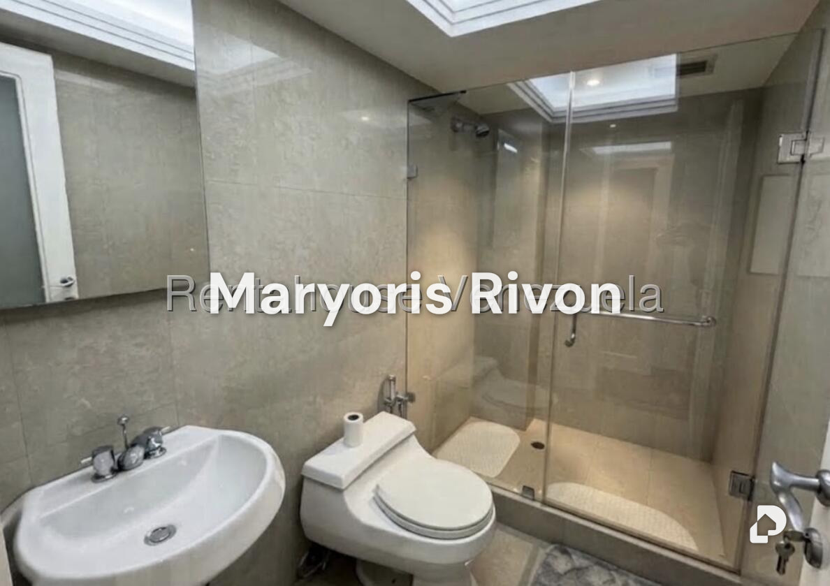 Apartamento en Lomas de La Lagunita, Caracas – 23