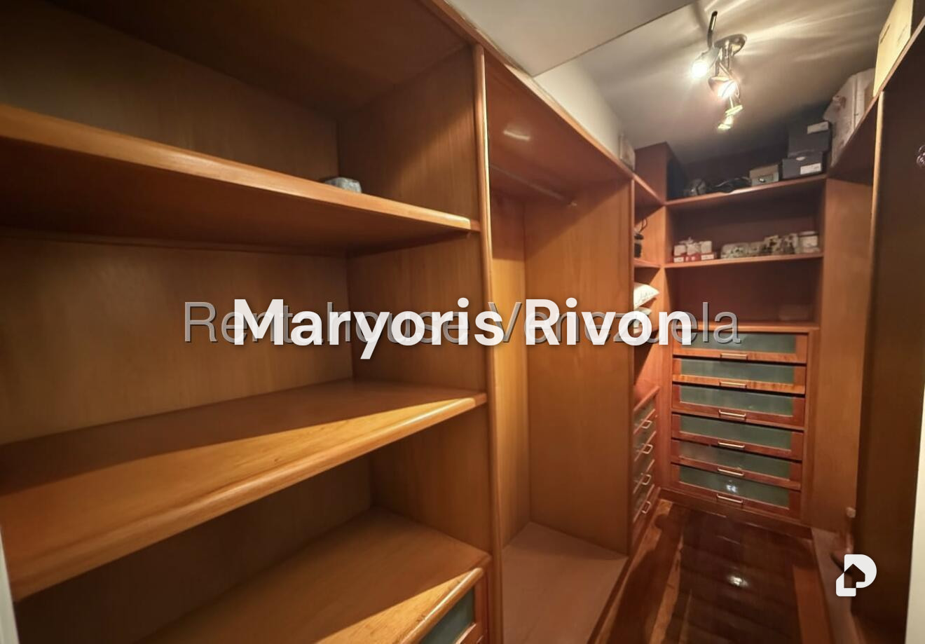 Apartamento en Lomas de La Lagunita, Caracas – 19