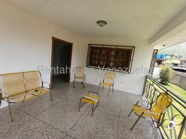 Casa en Sector El Volcan- La Playa, Tovar – 7