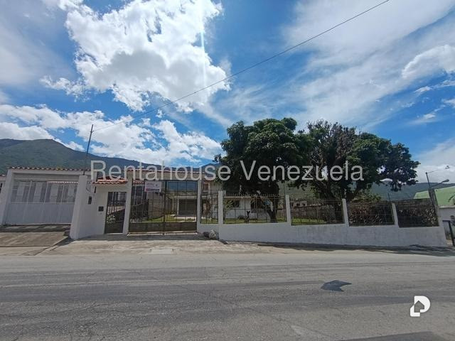 Casa en Sector El Volcan- La Playa, Tovar – 2