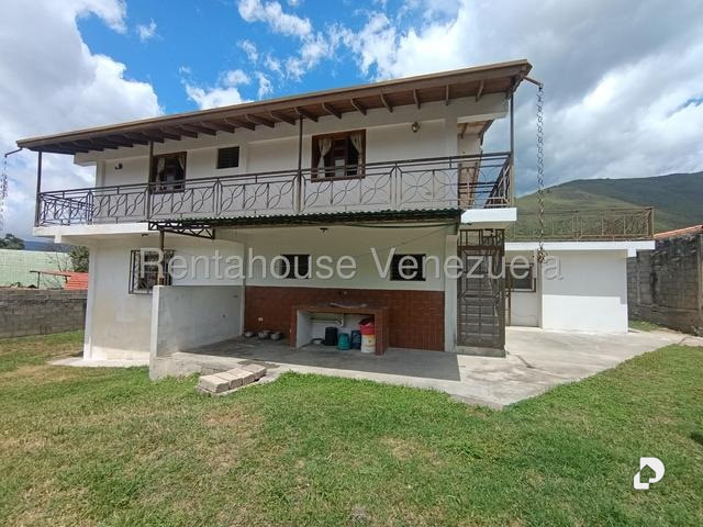 Casa en Sector El Volcan- La Playa, Tovar – 16