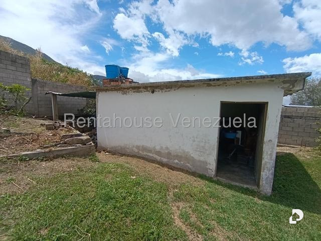 Casa en Sector El Volcan- La Playa, Tovar – 17