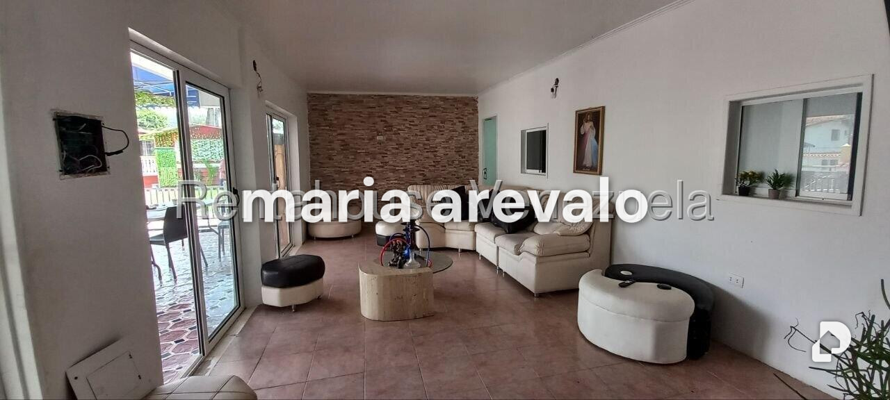 Casa en La Rosaleda, San Antonio de Los Altos – 3