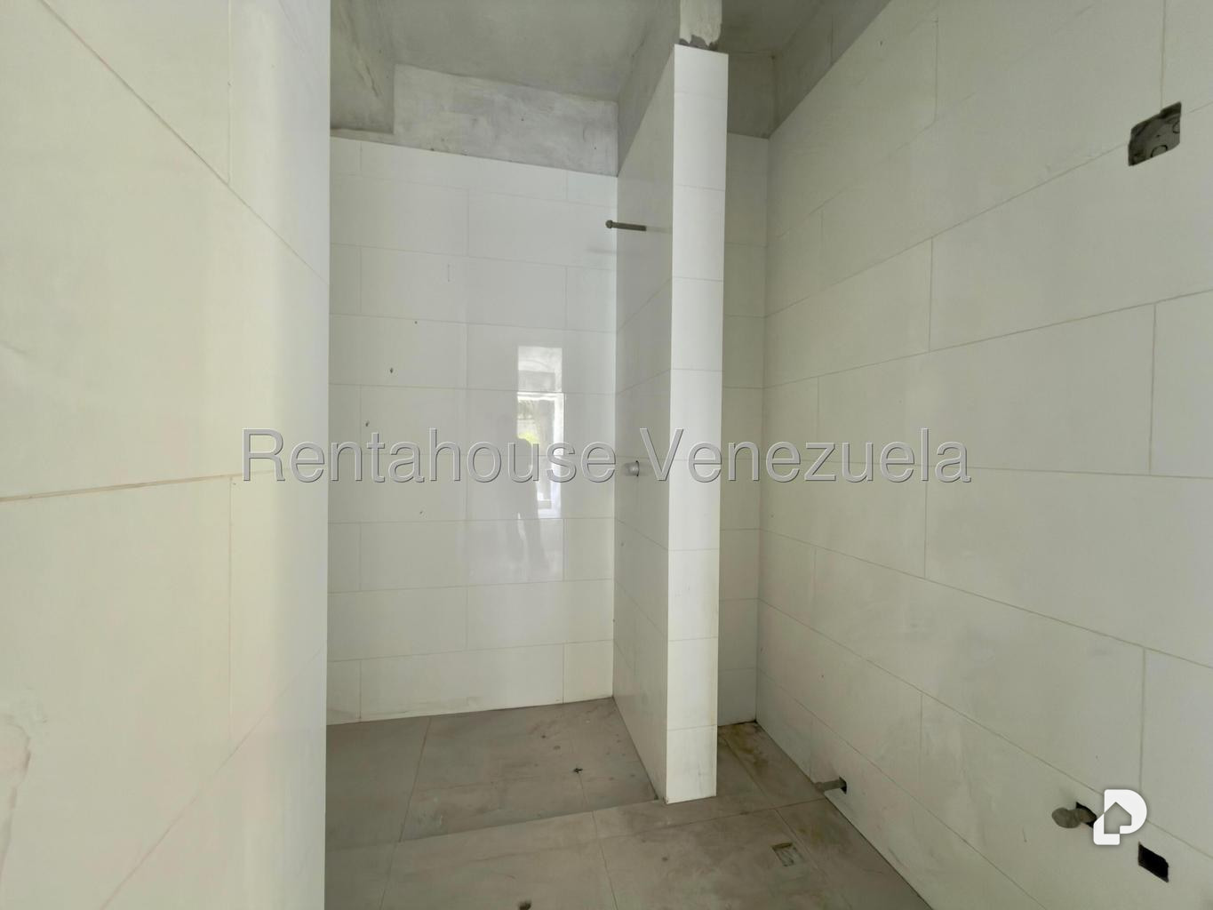 Apartamento en El Rosal, Caracas – 18