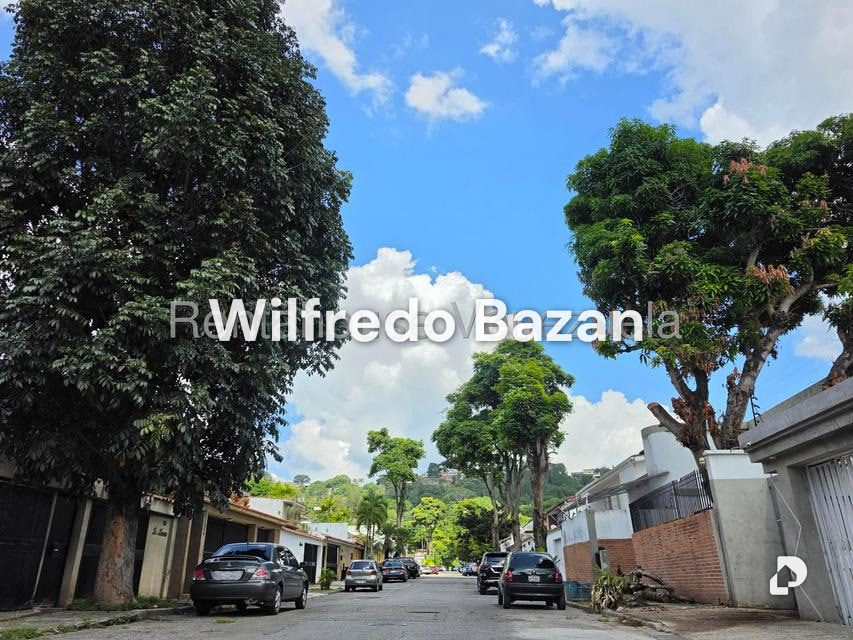 Casa en Santa Clara, Caracas – 14