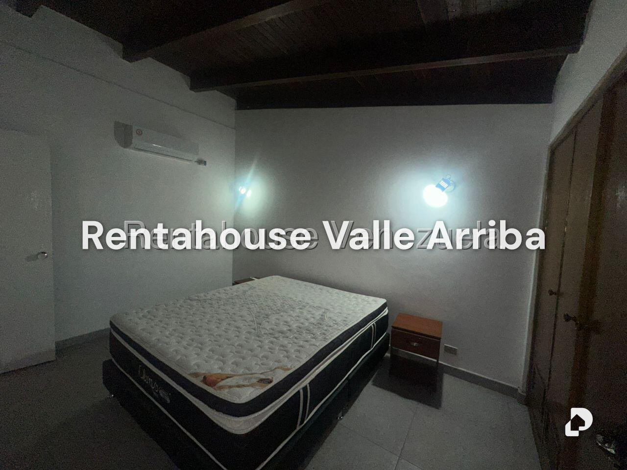 Casa en Santa Fe Sur, Caracas – 29
