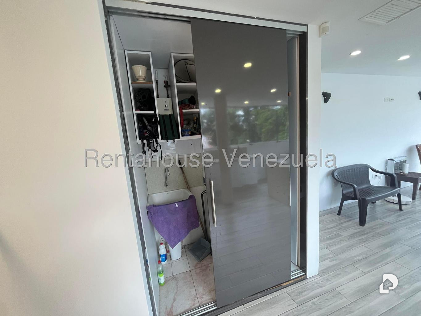 Casa en La California Sur, Caracas – 21