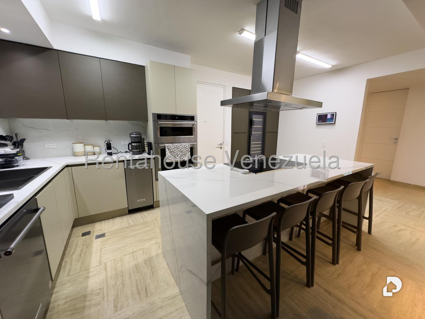 Apartamento en Campo Alegre, Caracas – 12