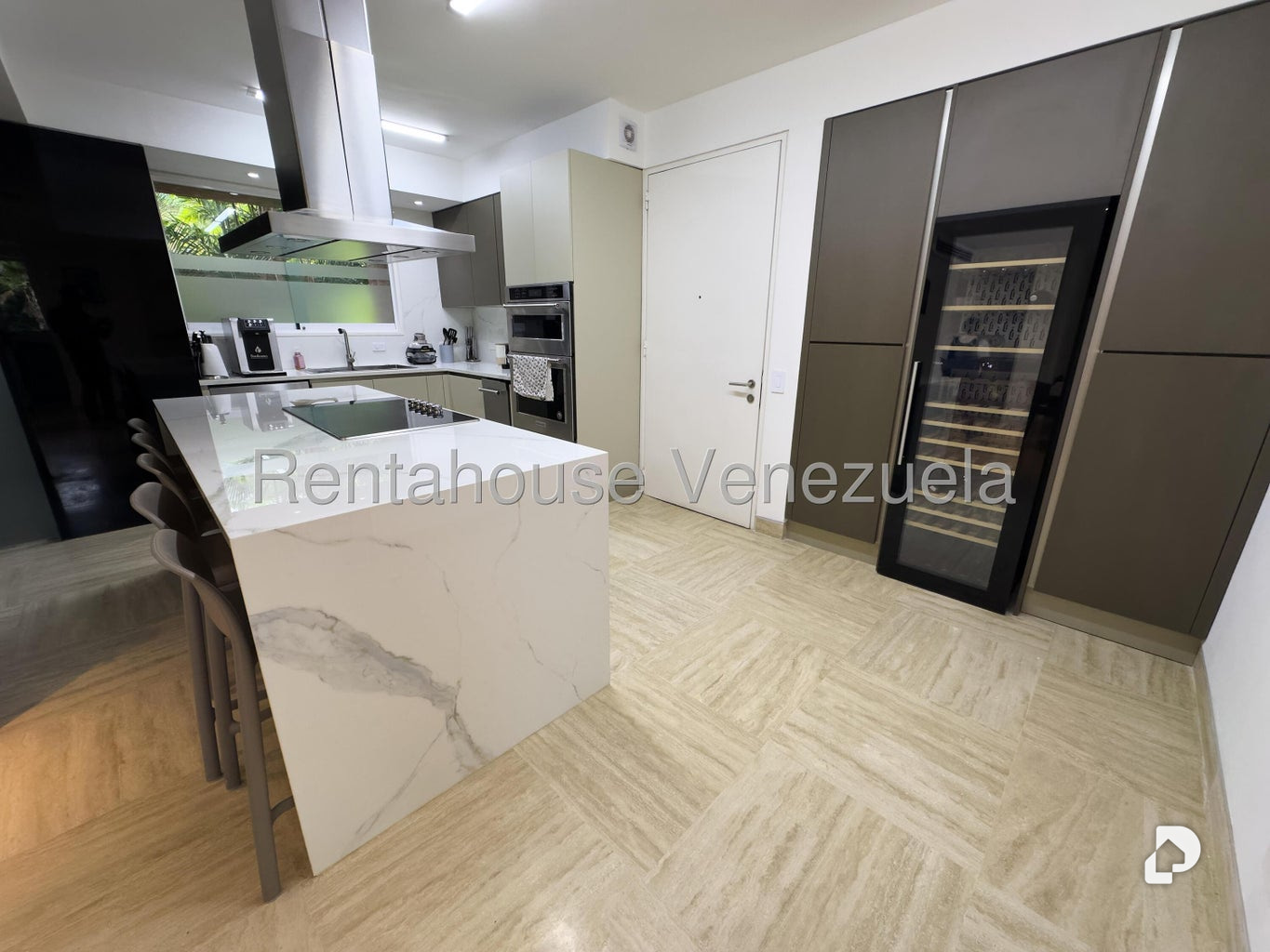 Apartamento en Campo Alegre, Caracas – 10